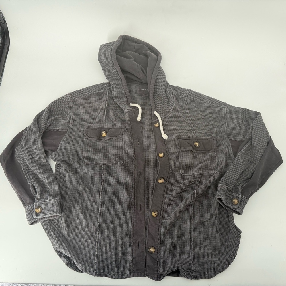 Women’s American Eagle Dark Grey Waffle Thermal Shacket. Size XL.